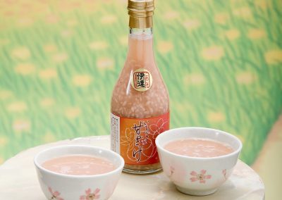梁川町谷津農園のとちおとめを使用した女性にも人気のいちご甘酒